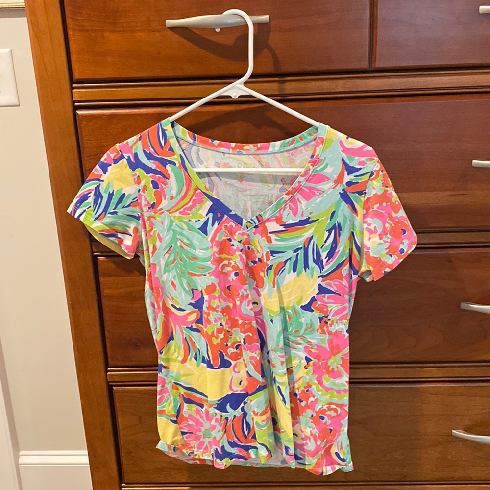 Lilly V Neck